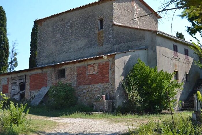 Casa con 12 locali in affitto in Citta Di Castello