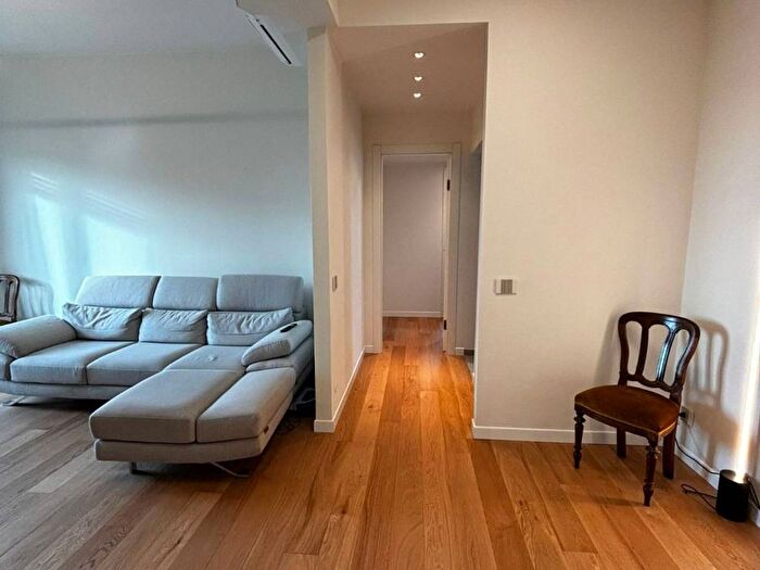 Appartamento trilocale in affitto in Viale Pisa, Gambara, Milano
