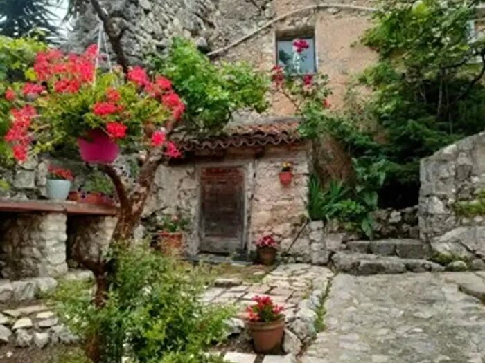 Casa con 6 locali in affitto in Piazza SantAnna, Alatri