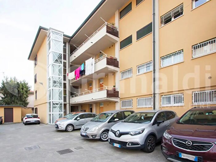 Appartamento bilocale in vendita in Via Cesare Correnti, Legnano