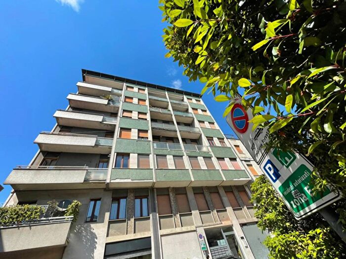 Appartamento trilocale in affitto in Piazza Boldorini, Centro, Cantù