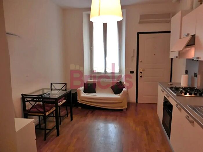 Appartamento bilocale in affitto in Via Castelfidardo, Milano