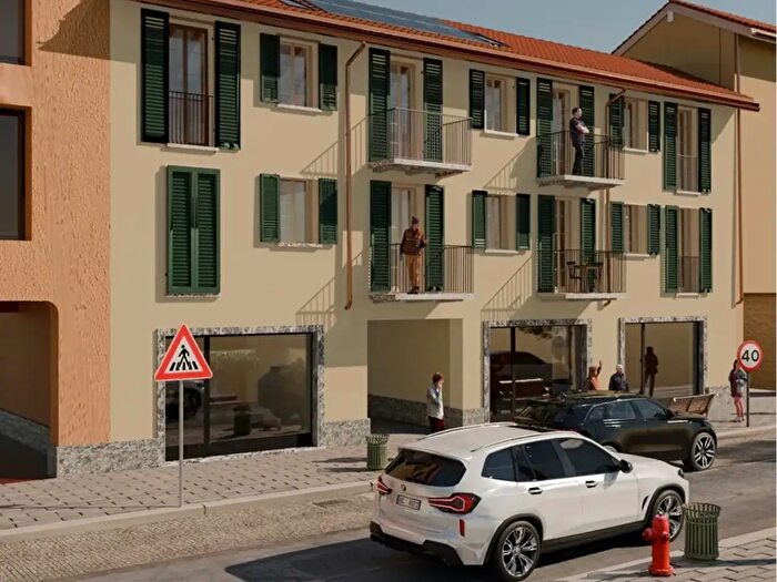 Appartamento quadrilocale in vendita in Piazza Roma, Mariano Comense