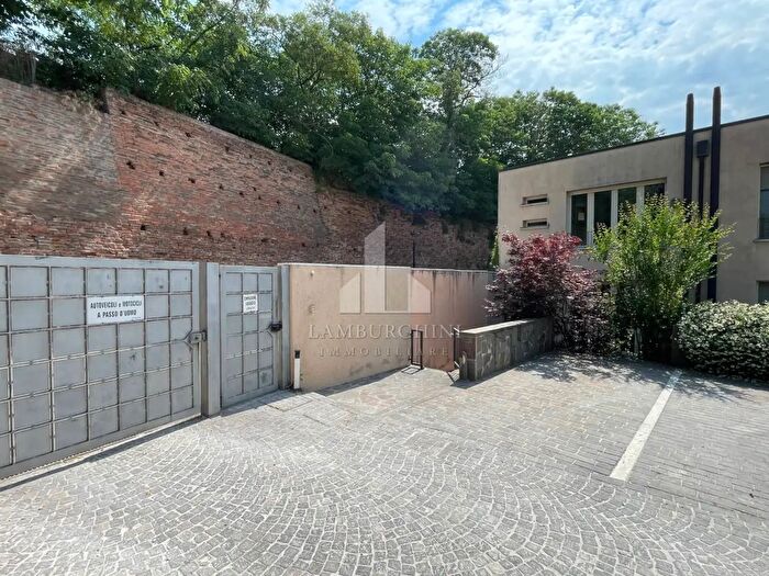 Casa bilocale in vendita in Via Bologna, Ferrara