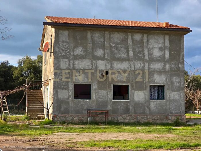 Casa quadrilocale in vendita in Via di Lattaia, Roccastrada