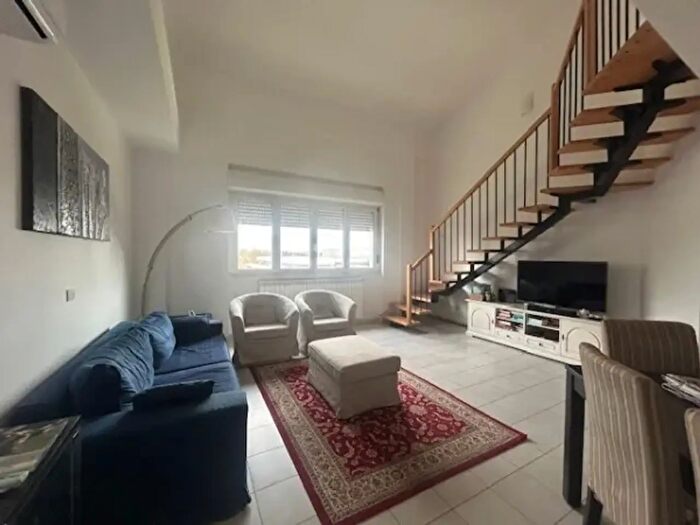 Appartamento con 5 locali in vendita in Via Agropoli, Fiumicino