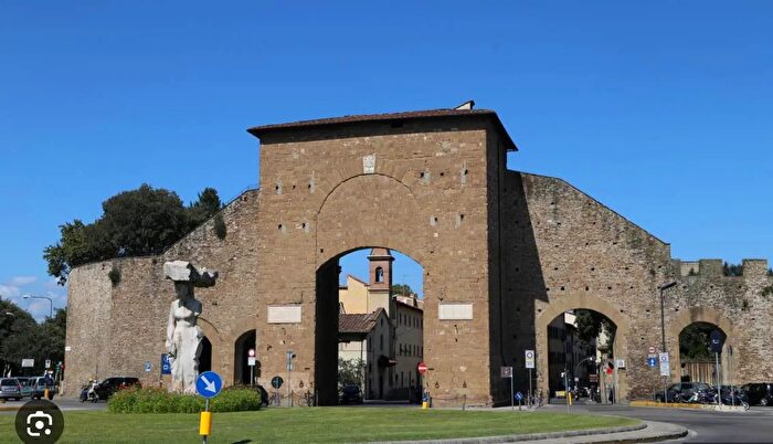 Casa con 7 locali in affitto in Firenze, Firenze