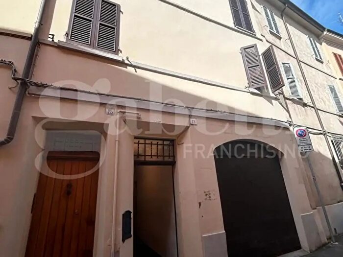 Casa con 5 locali in vendita in Faenza