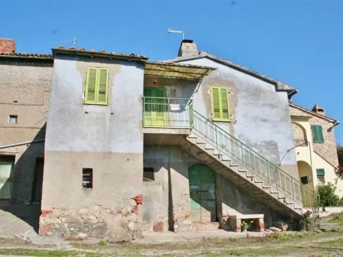 Casa con 5 locali in vendita in Castiglione Del Lago