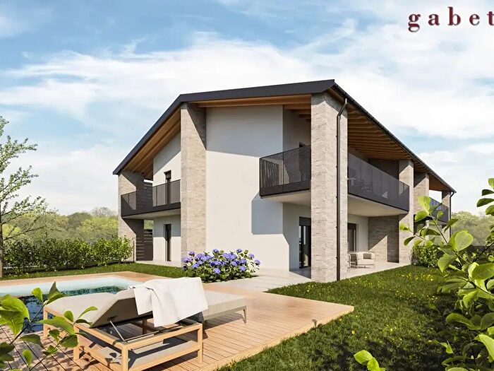 Appartamento quadrilocale in vendita in Via Vivaldi, Bernate Ticino