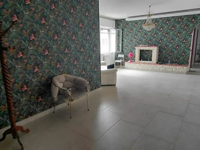 Appartamento quadrilocale in affitto in Via Consalvo, Napoli