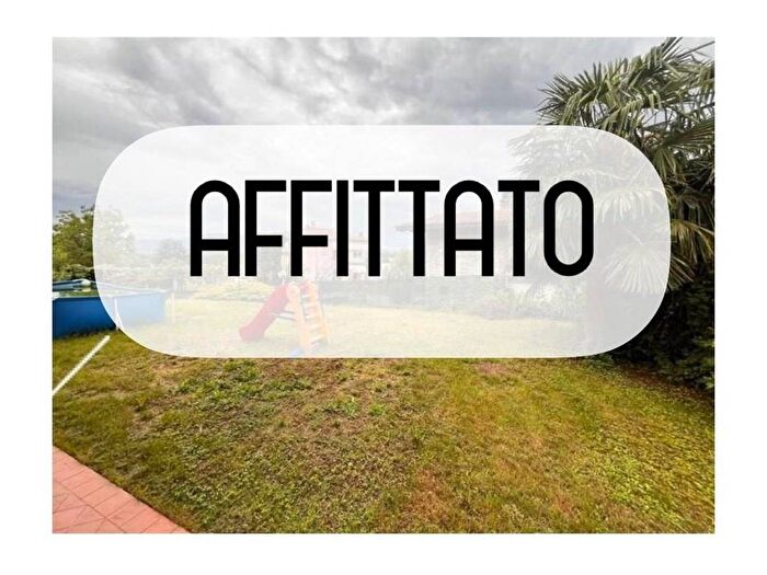 Appartamento trilocale in affitto in Via XXV Aprile, Centro, Azzate