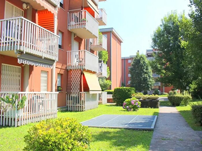 Appartamento trilocale in vendita in Via SSiro, Cornaredo