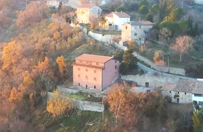 Casa con 6 locali in vendita in Via La Tira Alvito Frosinone, Alvito