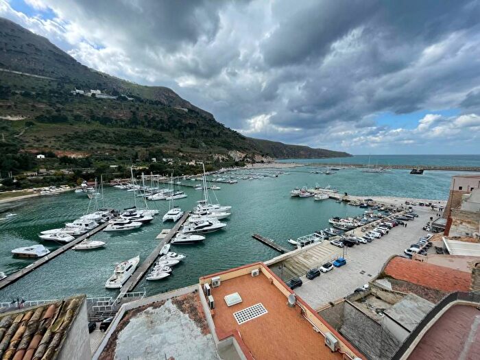 Appartamento bilocale in affitto in Via Giacomo Puccini, Centro, Castellammare del Golfo