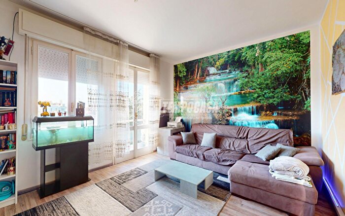 Appartamento trilocale in vendita in Via Torino, Carpi