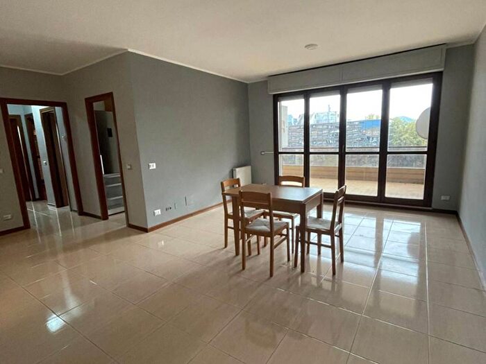 Appartamento quadrilocale in affitto in Via Vittorio Gassman, Tribunale, Frosinone