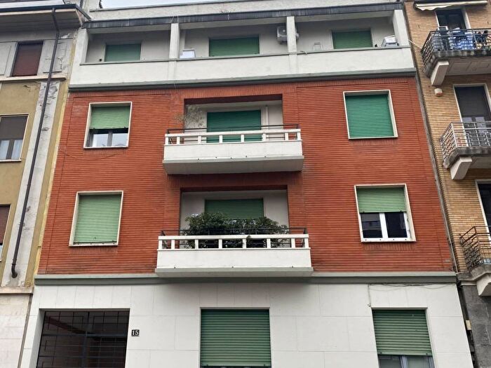 Appartamento bilocale in affitto in Via Simone dOrsenigo, Cadore, Milano