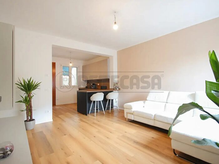 Casa con 5 locali in vendita in Via Marconi, Torri Di Quartesolo