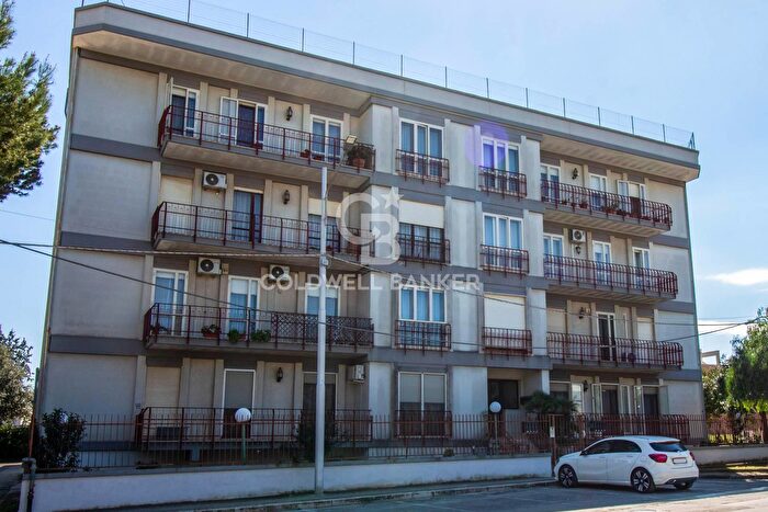 Appartamento con 5 locali in vendita in Via Gaetano Salvemini, San Vito Dei Normanni