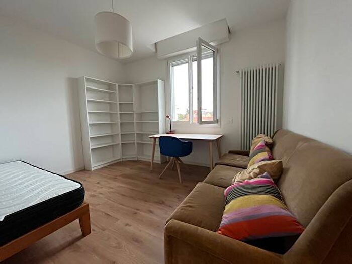 Appartamento trilocale in affitto in Via del Perugino, Mazzini Fossolo, Bologna