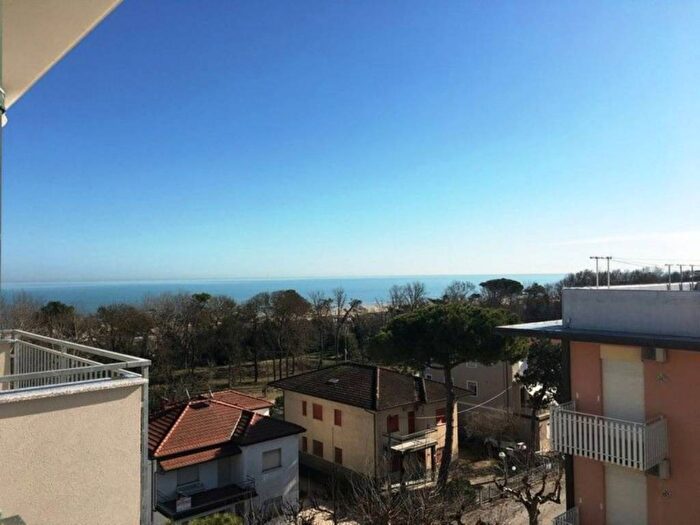 Appartamento trilocale in affitto in Pinarella, Cervia