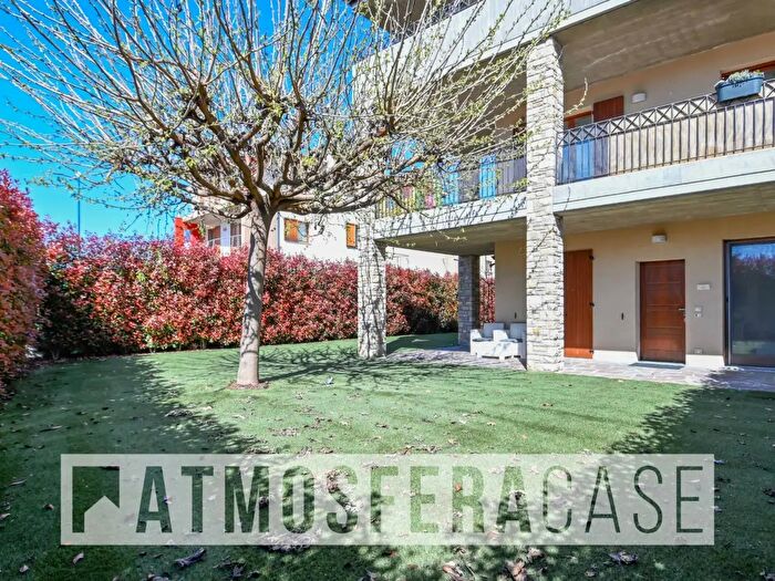 Appartamento trilocale in vendita in Via del Caravaggio, Pedrengo