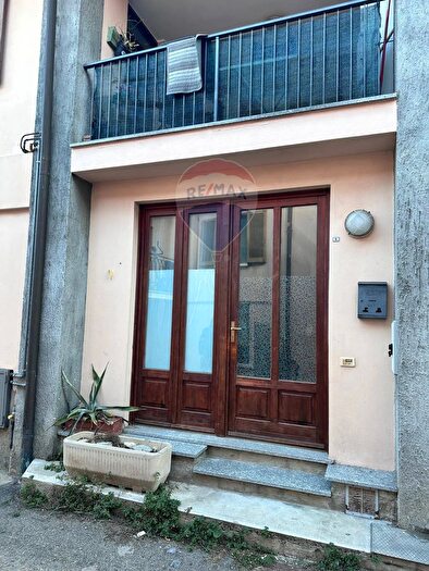 Appartamento bilocale in vendita in Bardello con Malgesso e Bregano