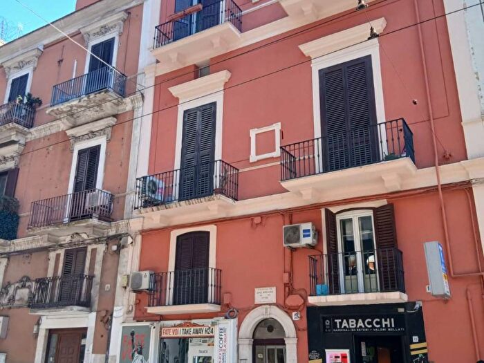 Appartamento bilocale in affitto in Via Prospero Petroni, Murat, Bari