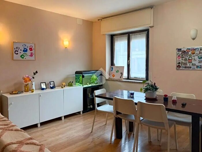 Casa quadrilocale in vendita in Via Caleppio, Pontirolo Nuovo