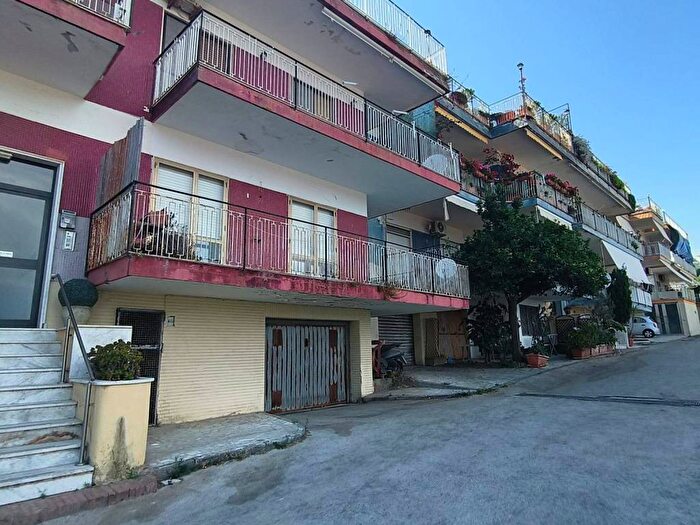 Appartamento quadrilocale in affitto in Via San Gennaro Agnano, Pozzuoli Alta, Pozzuoli