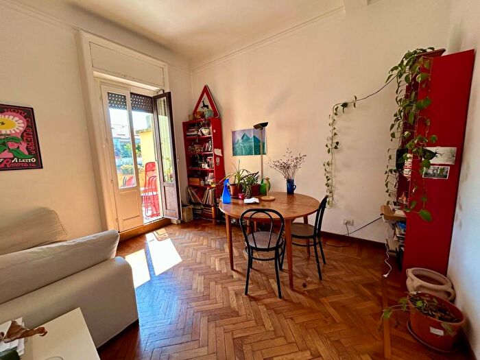 Appartamento trilocale in affitto in Piazza Giuseppe Grandi, Porta Vittoria, Milano