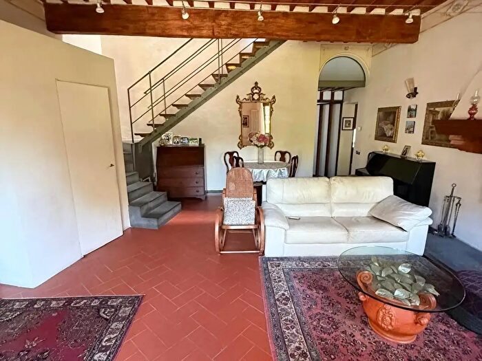 Casa con 6 locali in vendita in Pisa