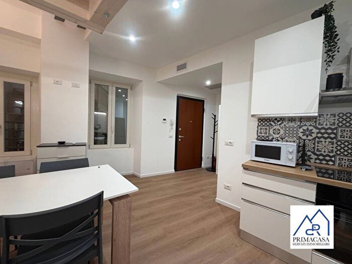 Appartamento monolocale in affitto in Corso Aprile, Centro, Gavirate