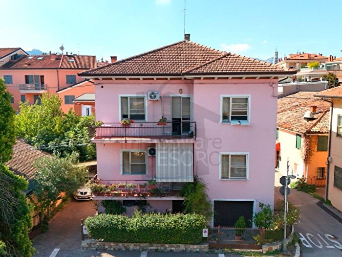 Casa con 6 locali in vendita in Via di Mezzo, Villa Verucchio, Verucchio