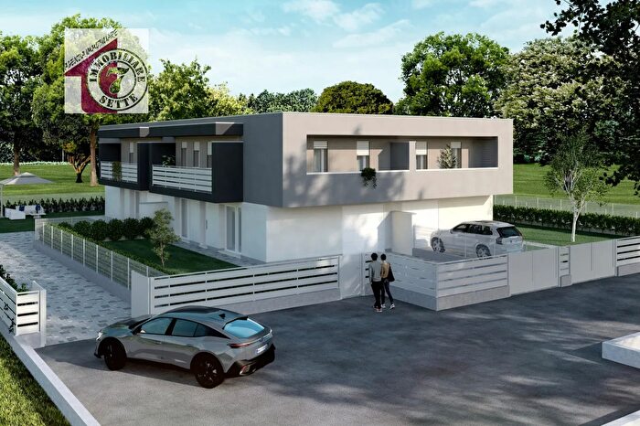 Casa quadrilocale in vendita in Via Montecarlo, Piazzola Sul Brenta