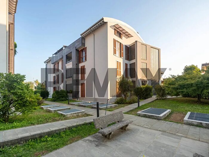 Appartamento con 5 locali in vendita in Via Emilia Romagna, Gorgonzola