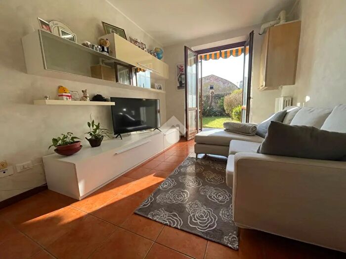 Appartamento trilocale in vendita in Via Casaline, Castelnuovo Del Garda