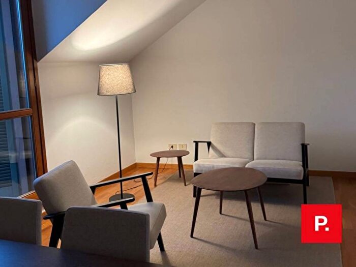 Casa trilocale in affitto in Piazza Giovine Italia, Vincenzo Monti, Milano