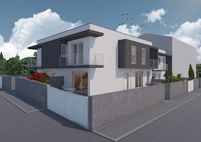 Casa con 5 locali in vendita in Comiso