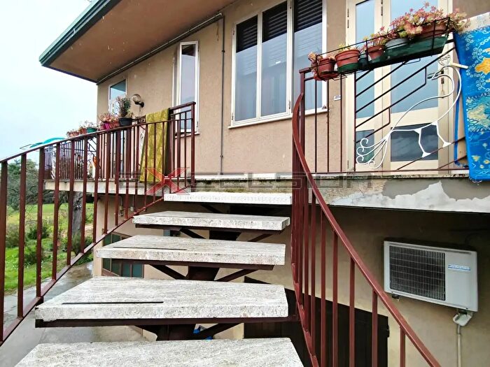 Appartamento quadrilocale in vendita in Via Roma, Cona