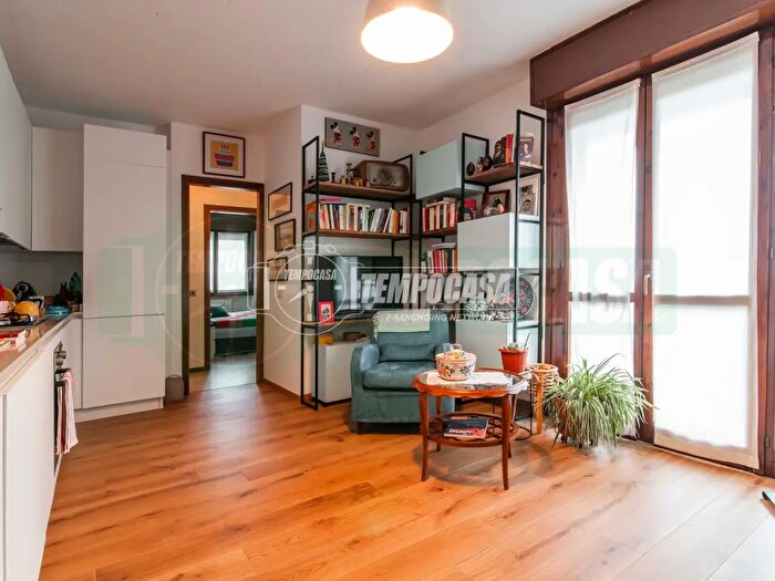 Appartamento trilocale in vendita in Via Prima Strada d, Lainate