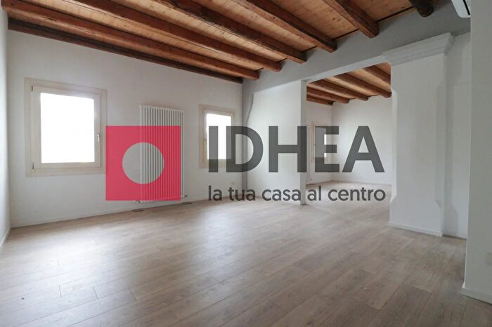 Appartamento trilocale in vendita in Viale Caccianiga, Maserada Sul Piave