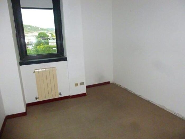 Appartamento con 5 locali in vendita in Pirandello, Savona