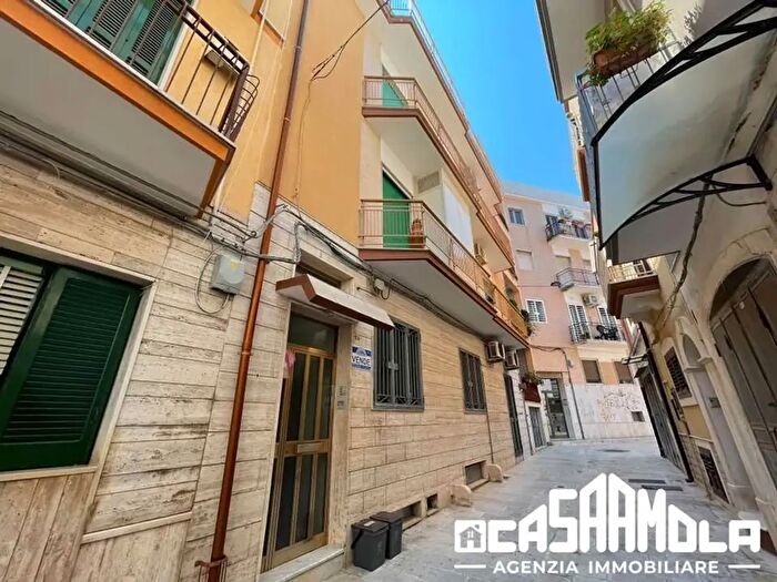 Appartamento trilocale in vendita in Mola Di Bari