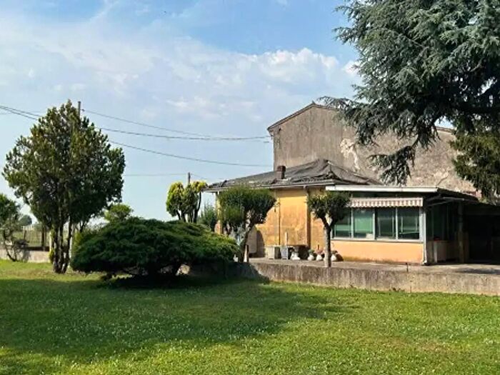 Casa con 5 locali in vendita in Via Scaiole, San Giovanni Lupatoto
