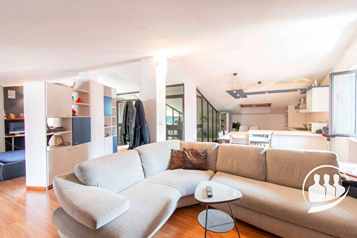 Casa con 8 locali in vendita in Via Giolitti, Grugliasco