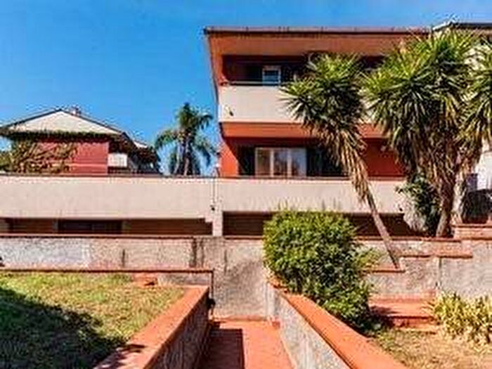 Casa con 5 locali in affitto in Via Giacomo Leopardi, Marchesana, Aci Catena