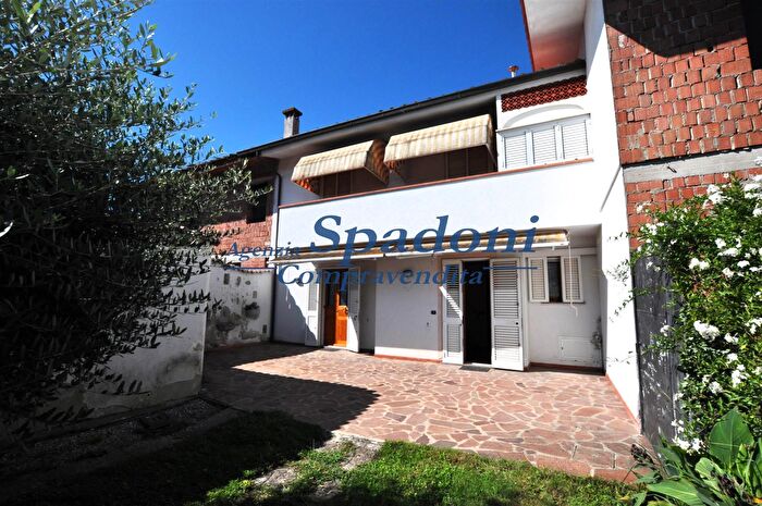 Casa con 5 locali in vendita in Ponte Buggianese