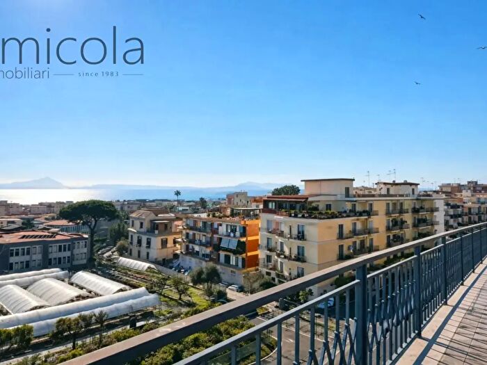 Appartamento quadrilocale in vendita in Portici